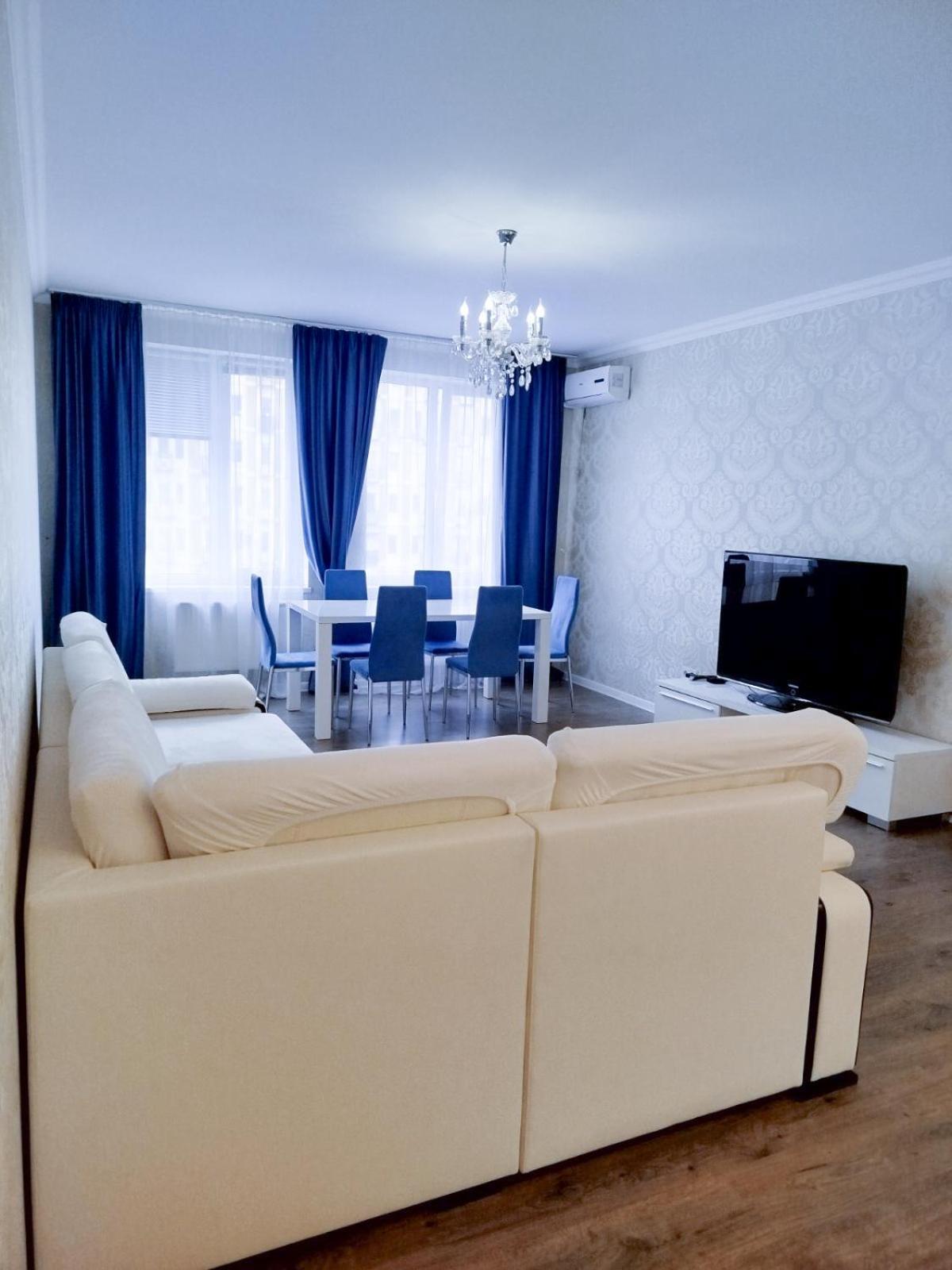Grunvald Lux Apartment เคียฟ ภายนอก รูปภาพ