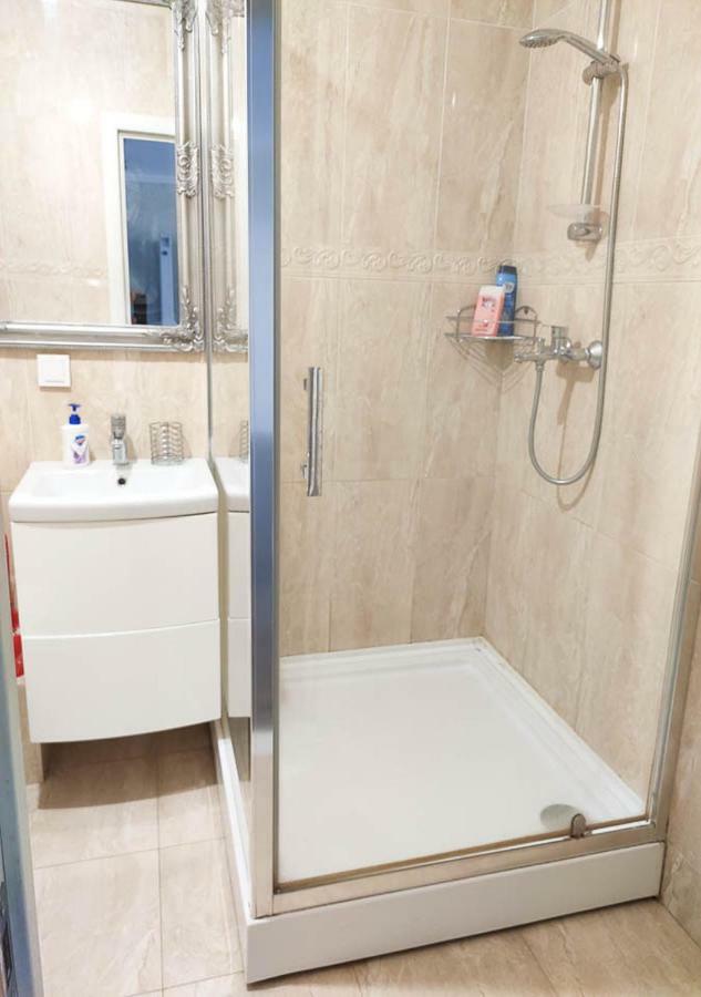 Grunvald Lux Apartment เคียฟ ภายนอก รูปภาพ